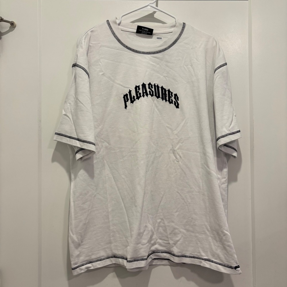 Pleasures Now Mens XL White Gothic Logo Tee Black Contrast Stitch T-Shirt